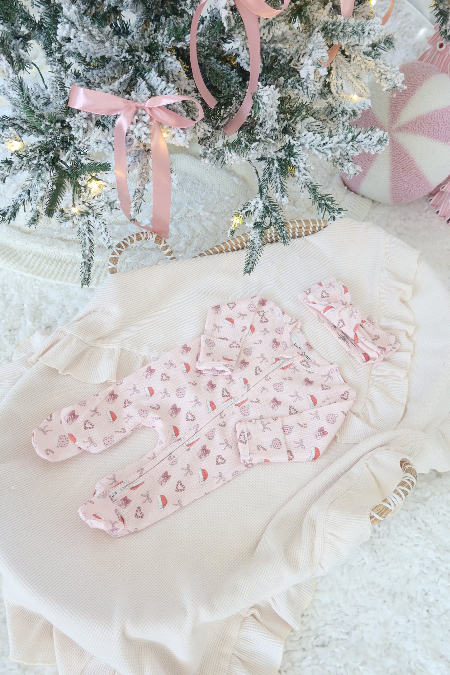 Merry & Pink Organic Waffle Knit Footie With Bow